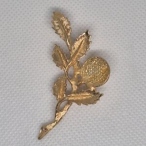 VINTAGE Gold Tone Branch with Leaves Brooch